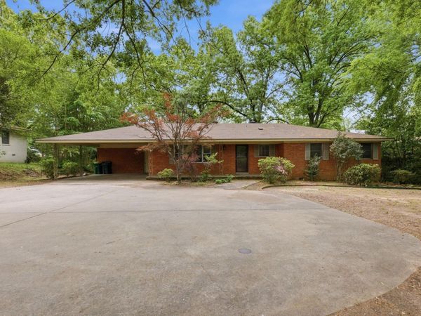 7311 W markham Street, Little Rock, AR 72205