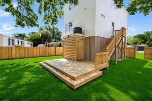 1620 Refuge Run Photo 30