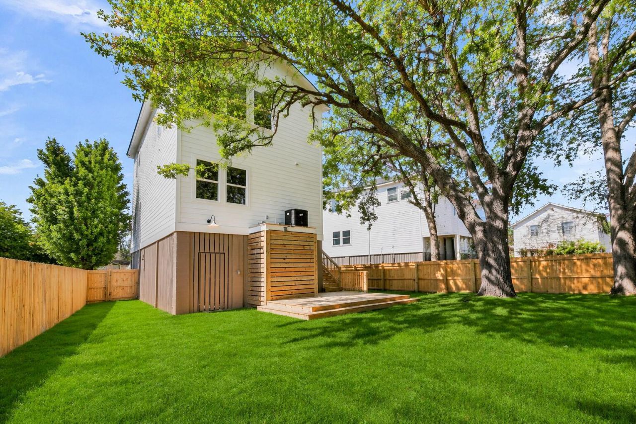 1620 Refuge Run Photo 33