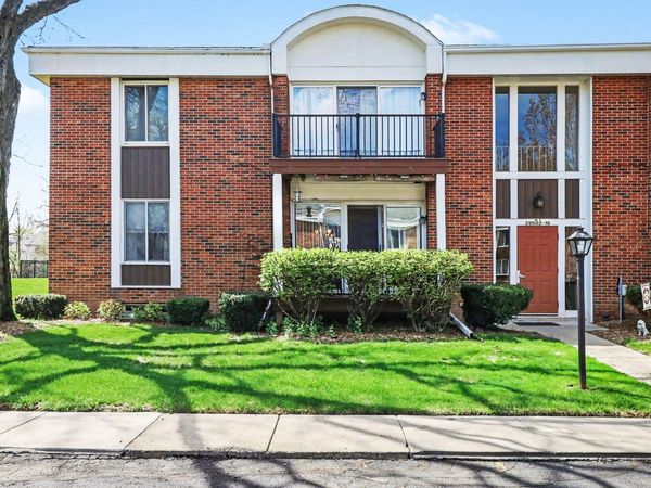 29502 Bobrich Street, Unit 23, Livonia, MI 48152