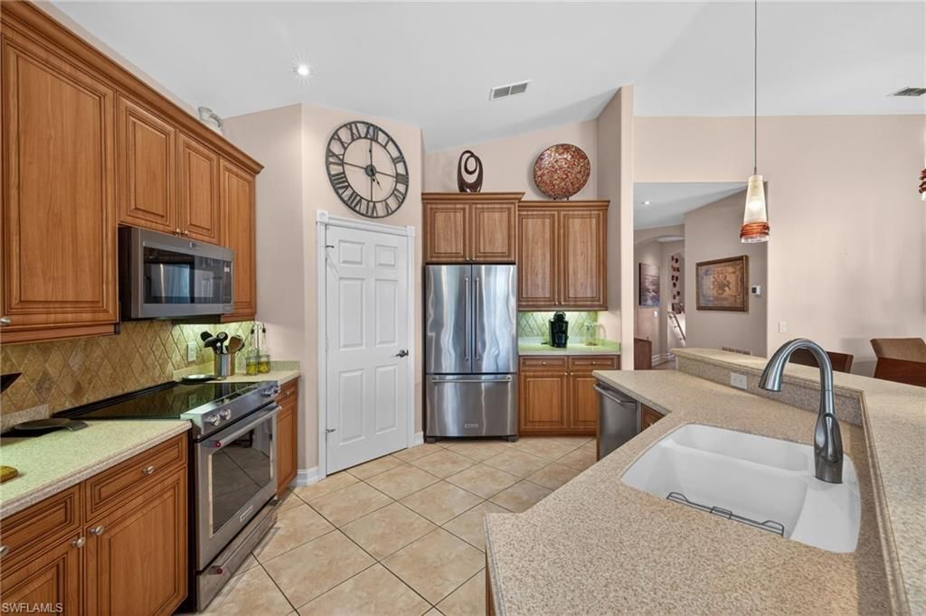 21810 Palmetto Dunes Dr, Unit 202, Estero, FL 33928 Photo