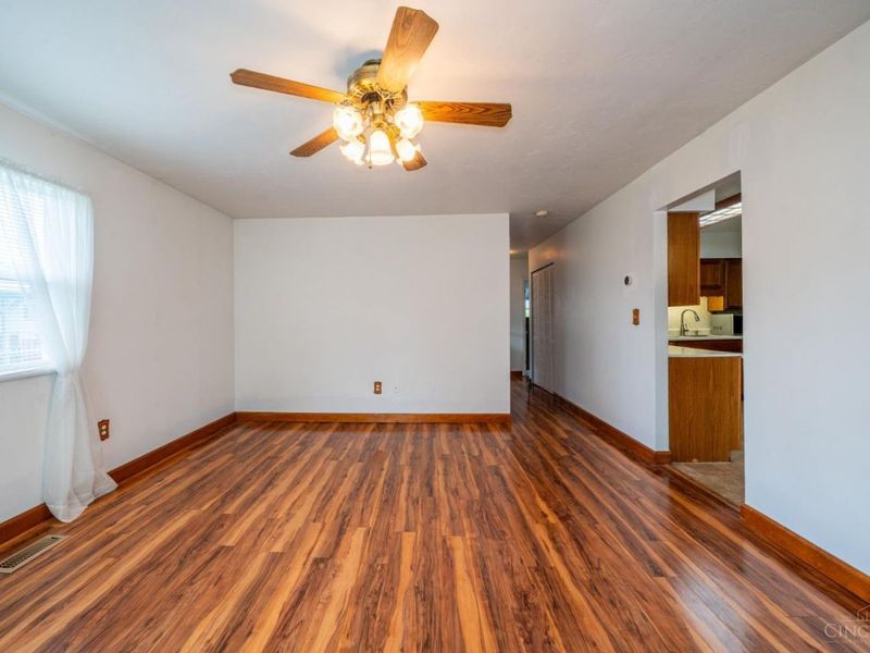 2409 Suffolk Court, Kettering, OH 45420 Photo 6