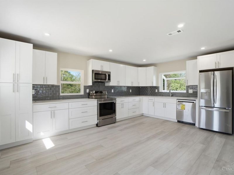 1828 Aspenhill Drive, Cincinnati, OH 45240 Photo 9