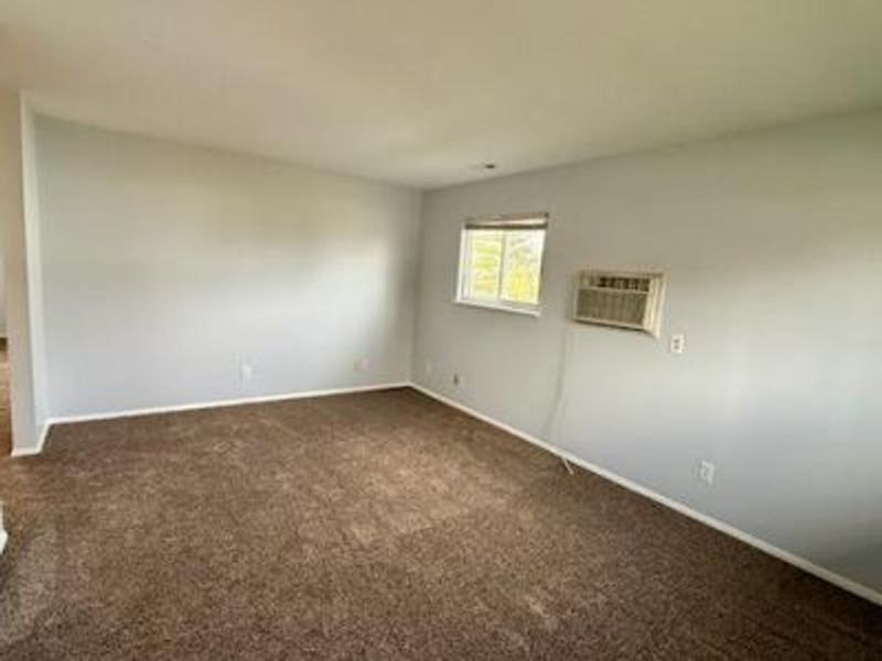 906 W Lake Avenue, New Carlisle, OH 45344 Photo 14