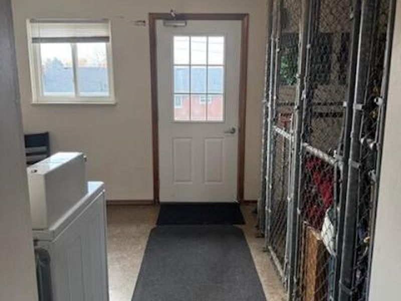 906 W Lake Avenue, New Carlisle, OH 45344 Photo 3