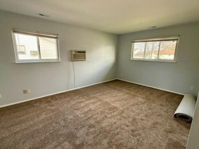 906 W Lake Avenue, New Carlisle, OH 45344 Photo 6