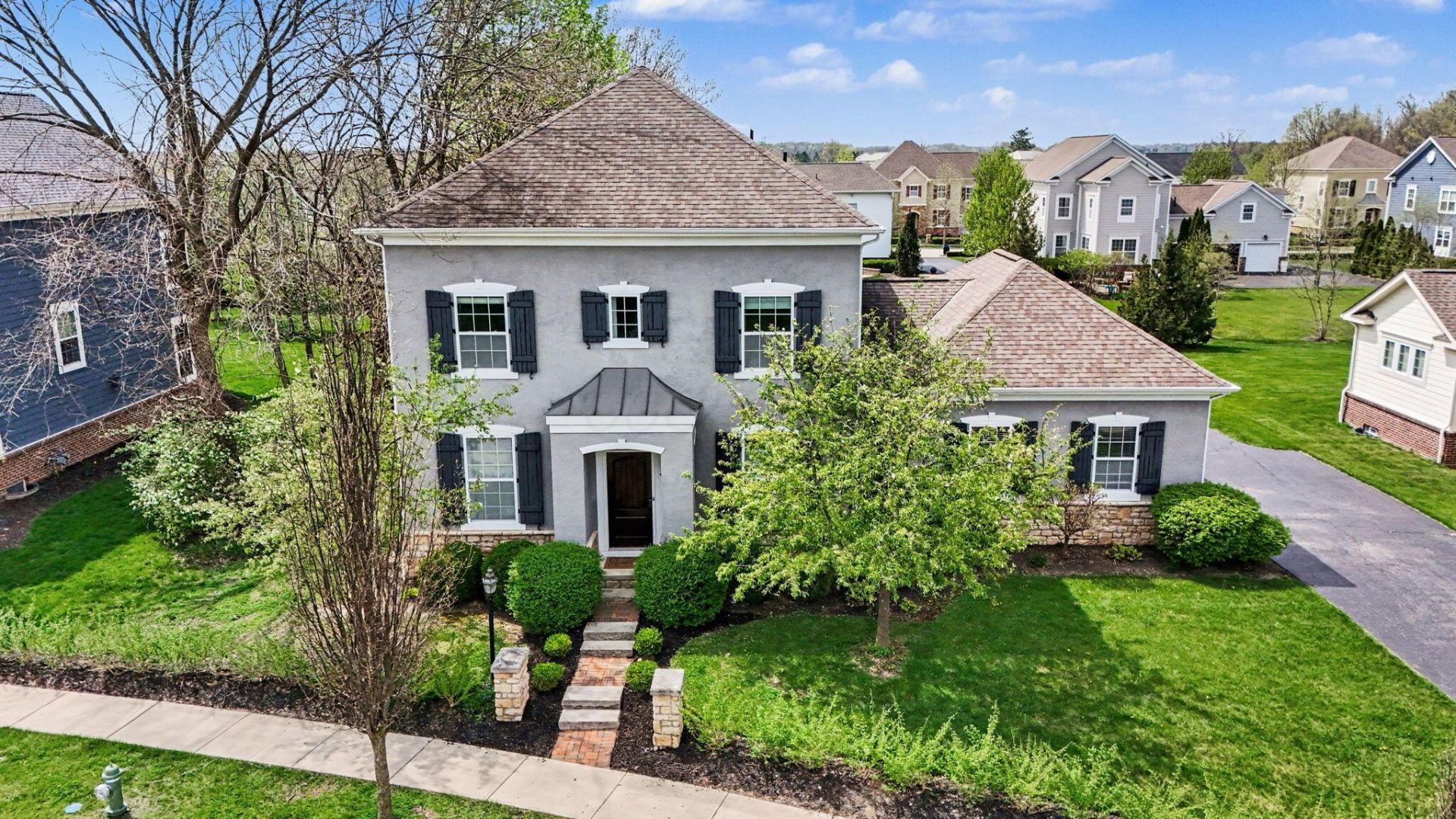 9351 Burnett Lane, Dublin, OH 43017 Main Photo