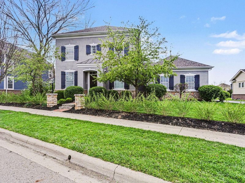 9351 Burnett Lane, Dublin, OH 43017 Photo 3