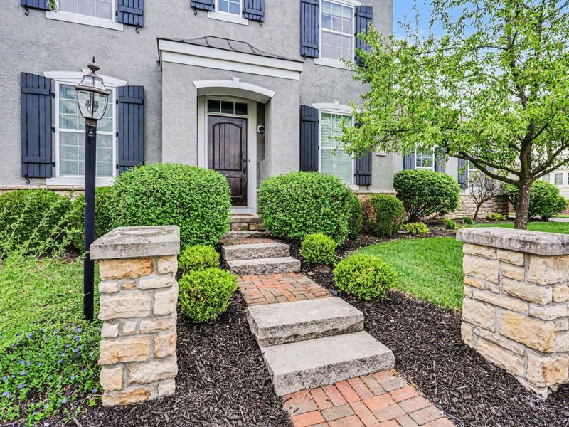 9351 Burnett Lane, Dublin, OH 43017 Photo 6