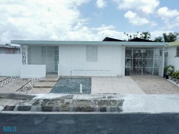 12 CALLE, Caguas, PR 00727