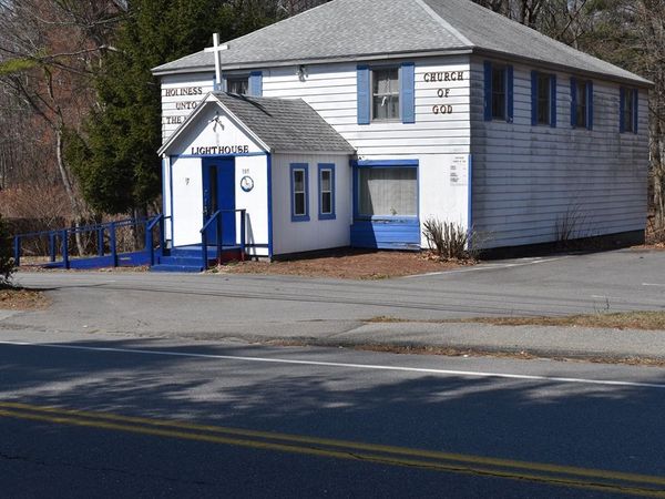 107 Whalom Road, Lunenburg, MA 01462