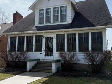 305 Summit Street SE, Sleepy Eye, MN 56085