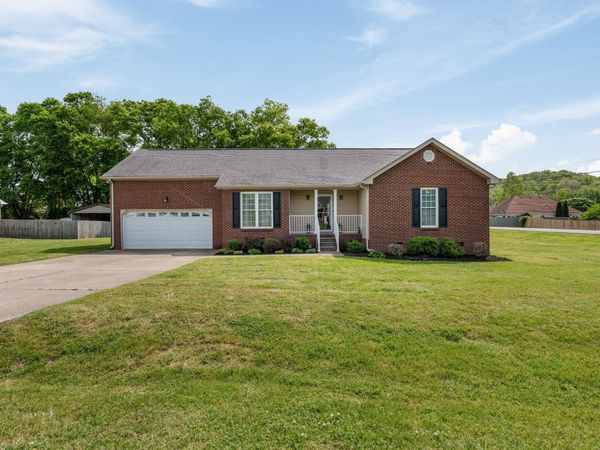 663 Bluff View Dr, Pegram, TN 37143