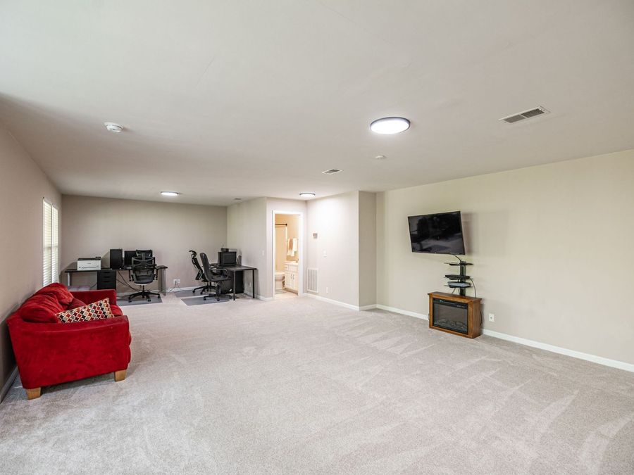 Property Image 80
