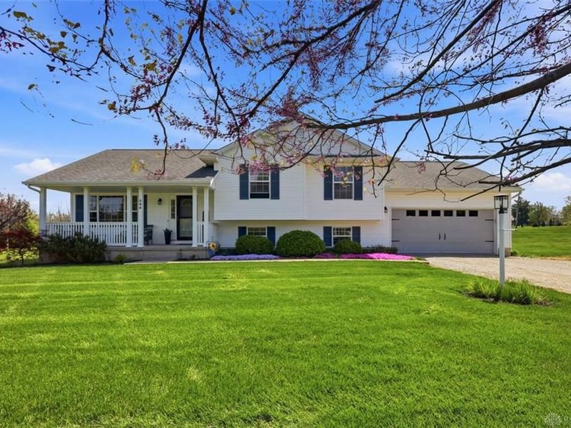 596 Terrace Creek Court, Clearcreek Township, OH 45036 Photo 2