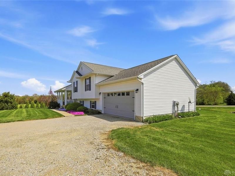 596 Terrace Creek Court, Clearcreek Township, OH 45036 Photo 3