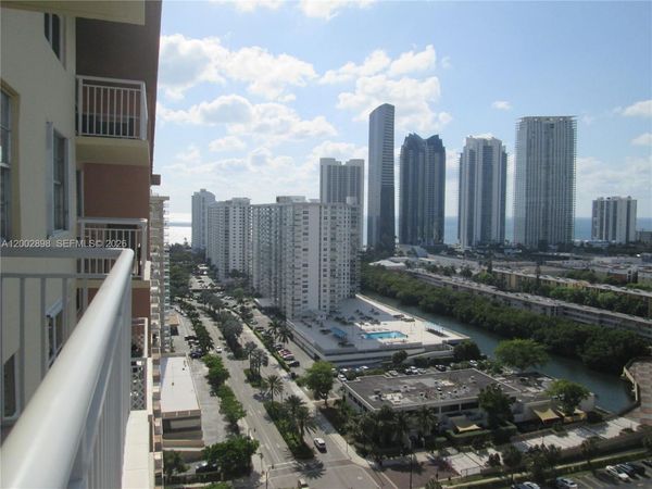 251 174th St, Unit 2208, Sunny Isles Beach, FL 33160
