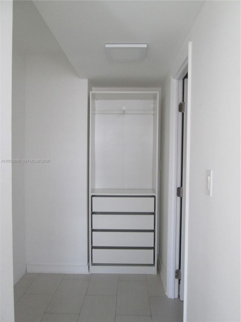 251 174th St, Unit 2208, Sunny Isles Beach, FL 33160 Photo