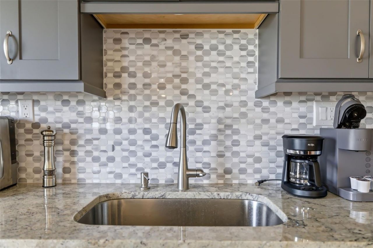 763 John Ringling Boulevard, Unit 22, Sarasota, FL 34236 Photo