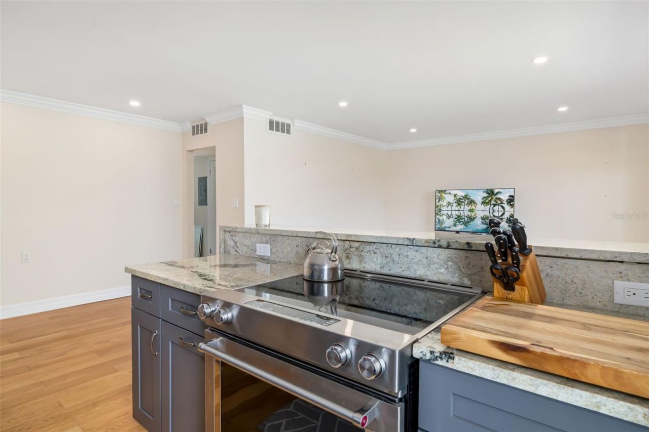 763 John Ringling Boulevard, Unit 22, Sarasota, FL 34236 Photo