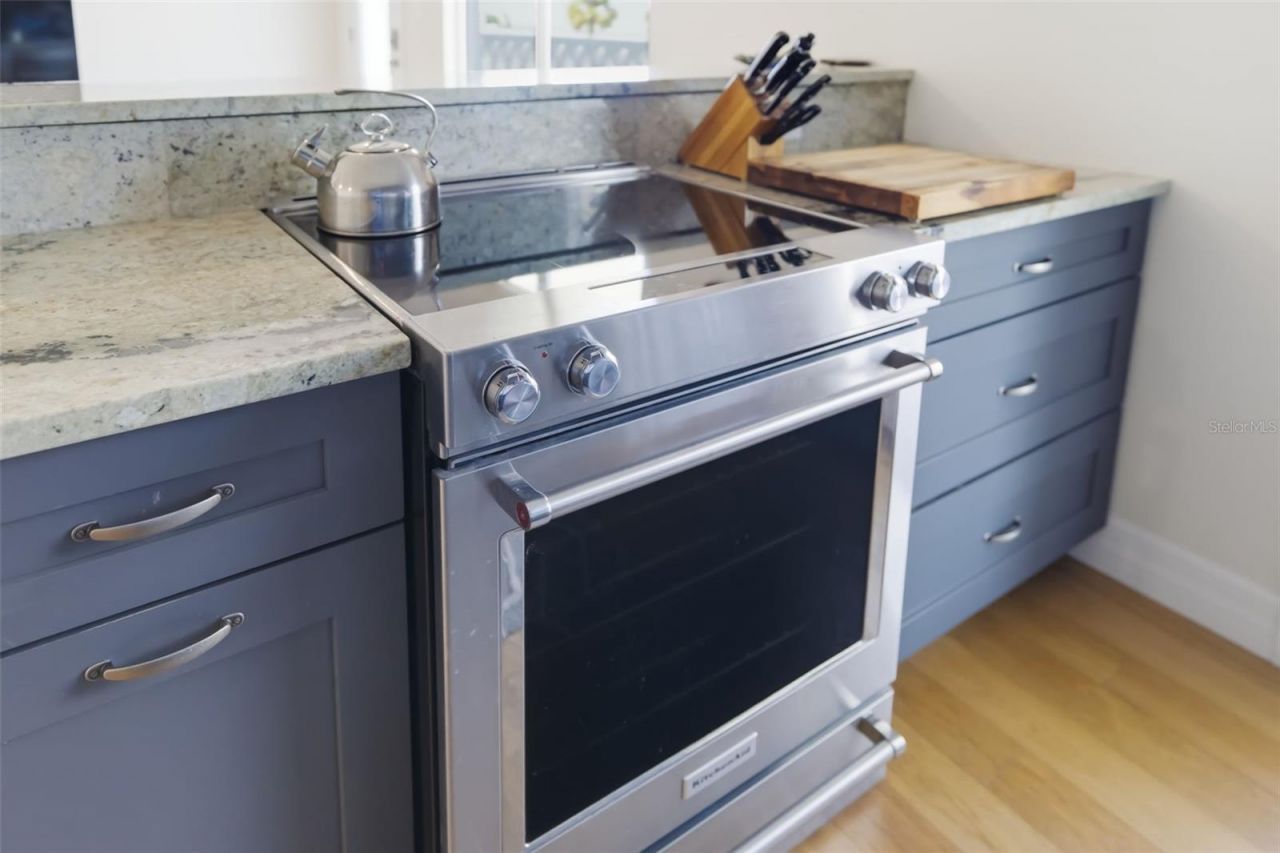 763 John Ringling Boulevard, Unit 22, Sarasota, FL 34236 Photo