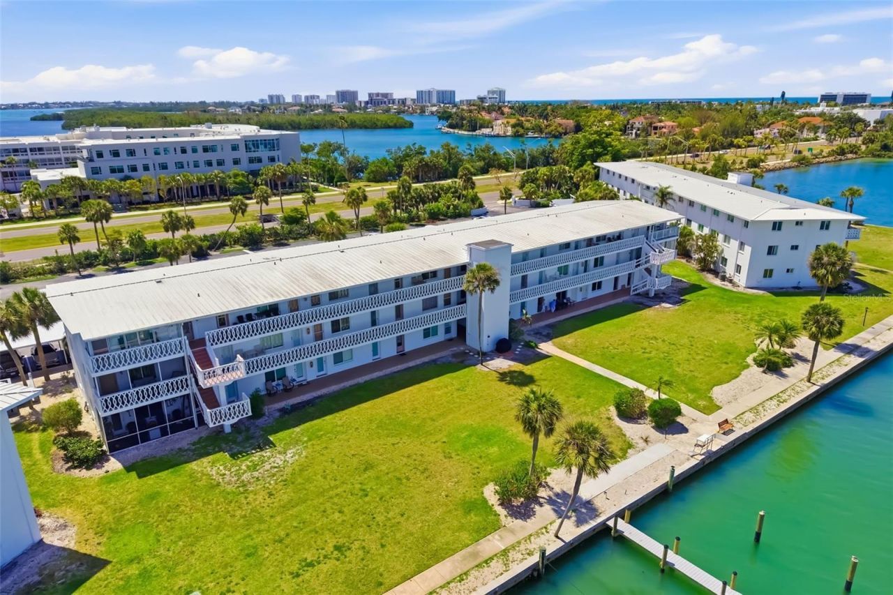 763 John Ringling Boulevard, Unit 22, Sarasota, FL 34236 Photo