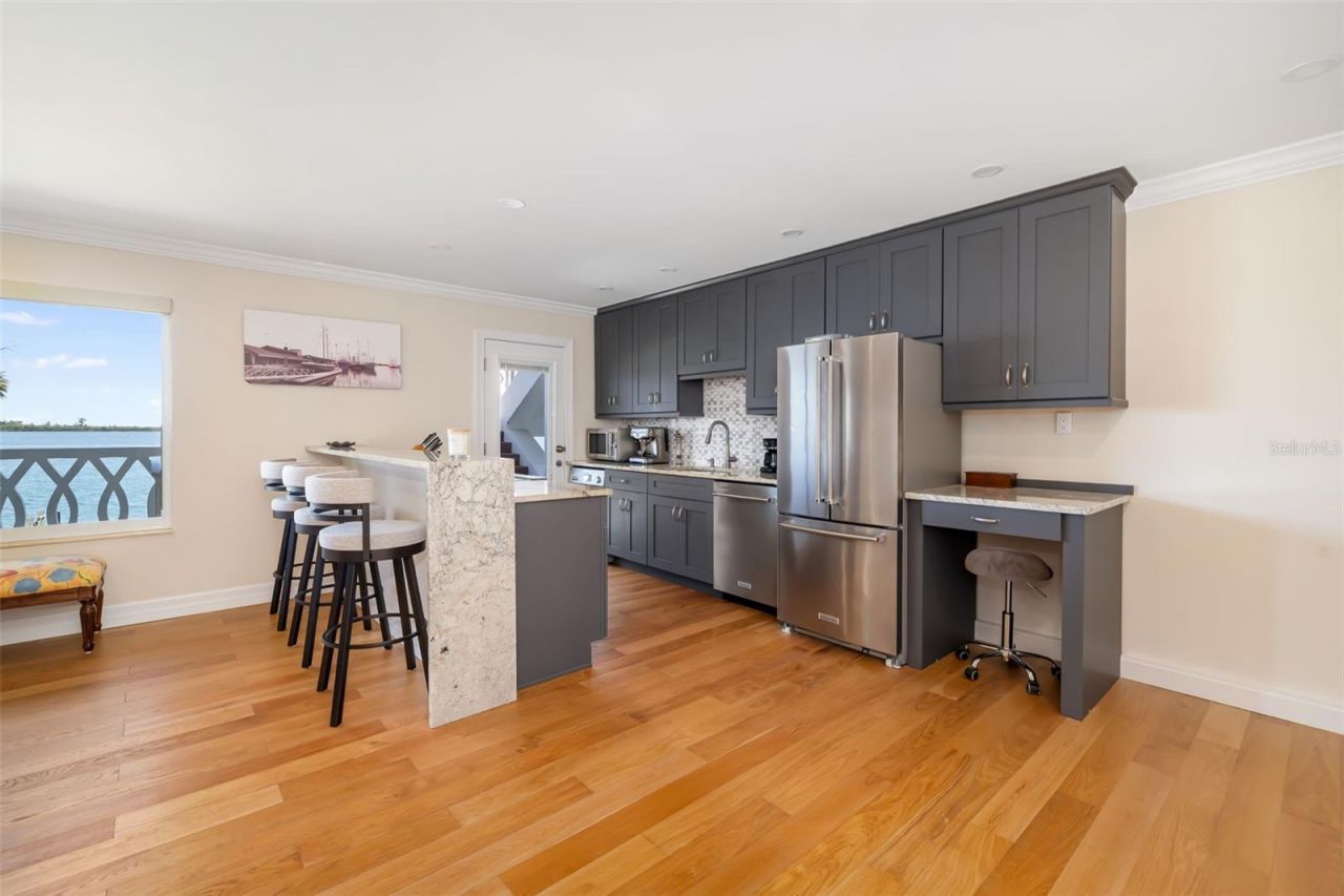 763 John Ringling Boulevard, Unit 22, Sarasota, FL 34236 Photo