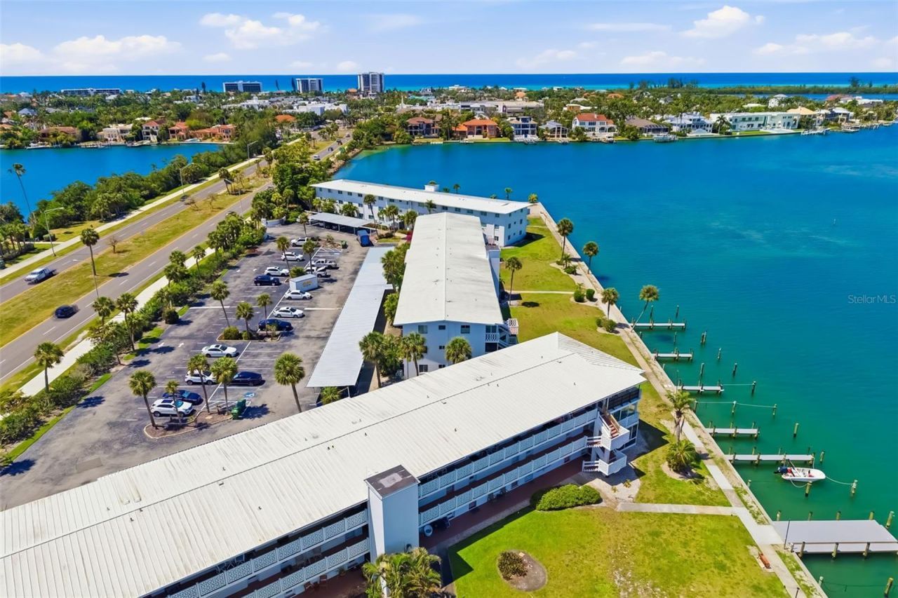 763 John Ringling Boulevard, Unit 22, Sarasota, FL 34236 Photo