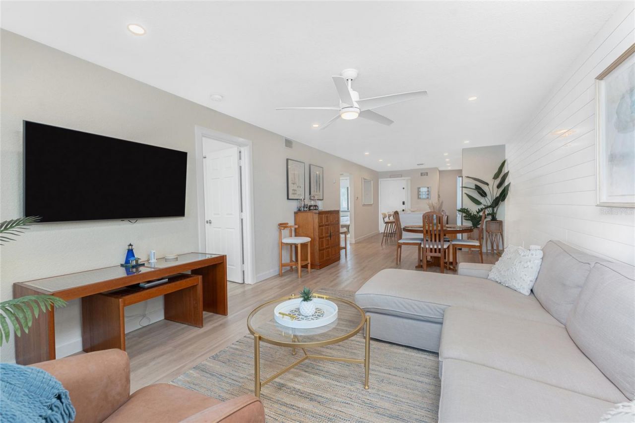 1500 Park Beach Circle, Unit 3D, Punta Gorda, FL 33950 Photo