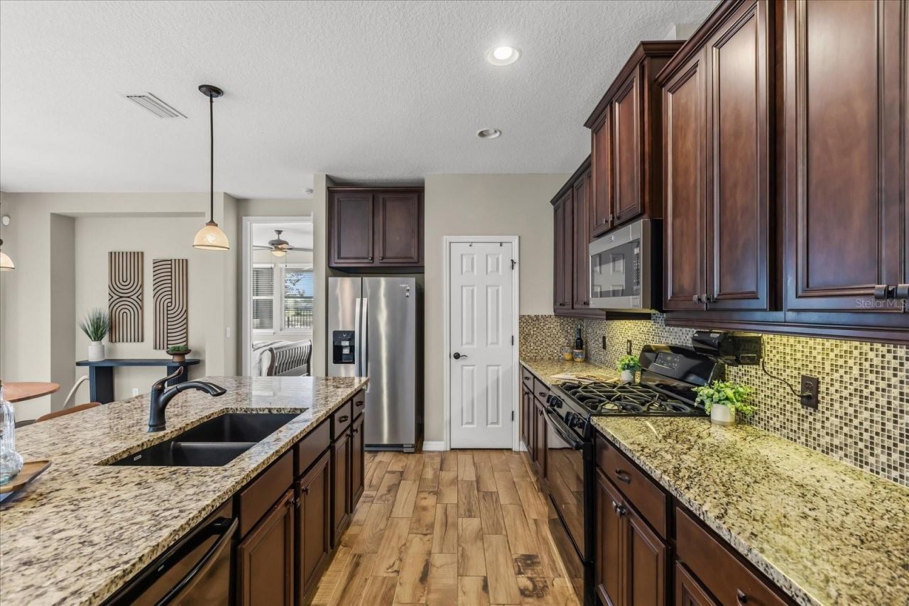 126 Bayou Bend Road, Groveland, FL 34736 Photo