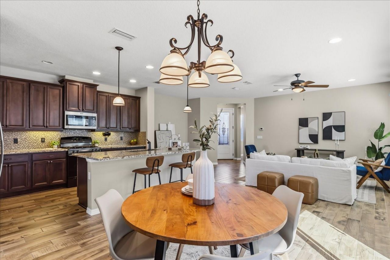 126 Bayou Bend Road, Groveland, FL 34736 Photo