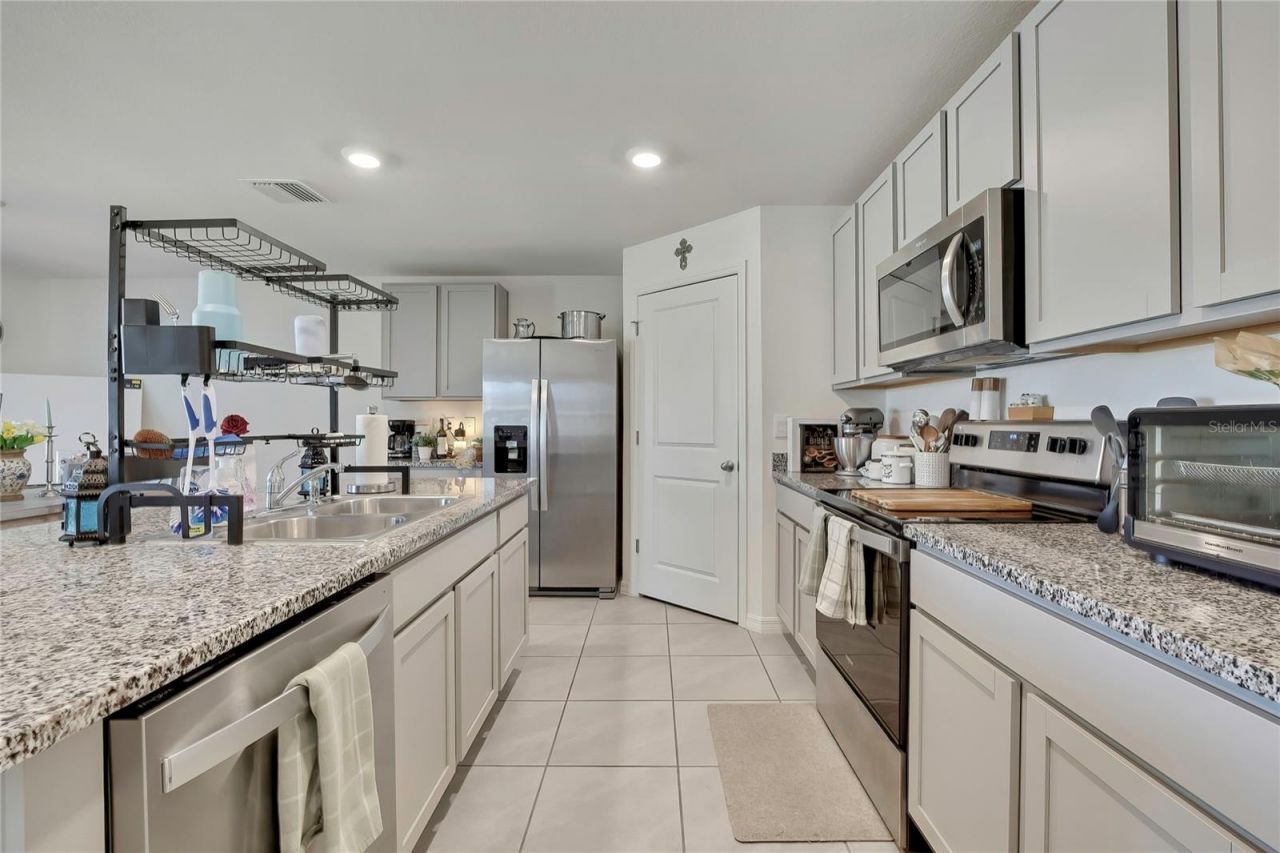 377 W Fairways View Drive, Beverly Hills, FL 34465 Photo