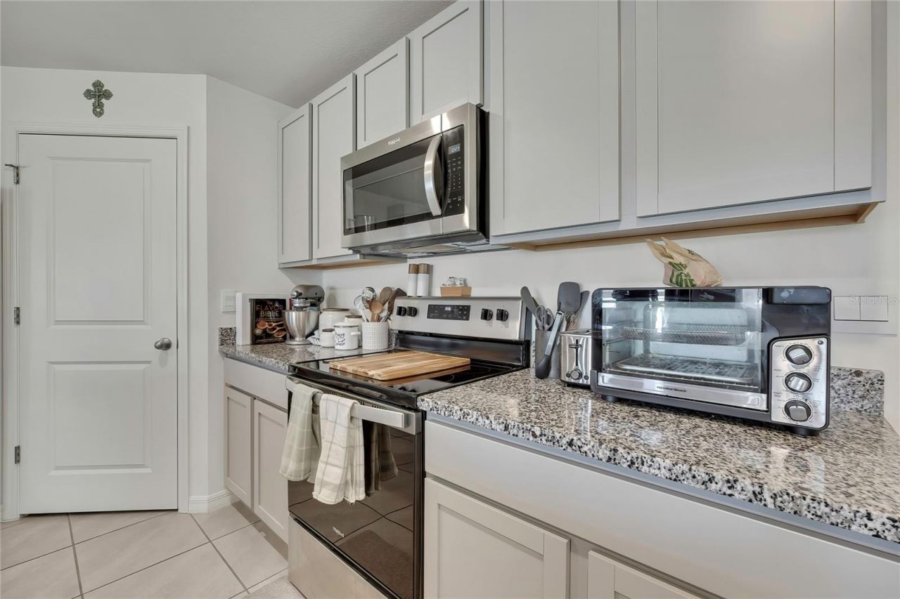 377 W Fairways View Drive, Beverly Hills, FL 34465 Photo