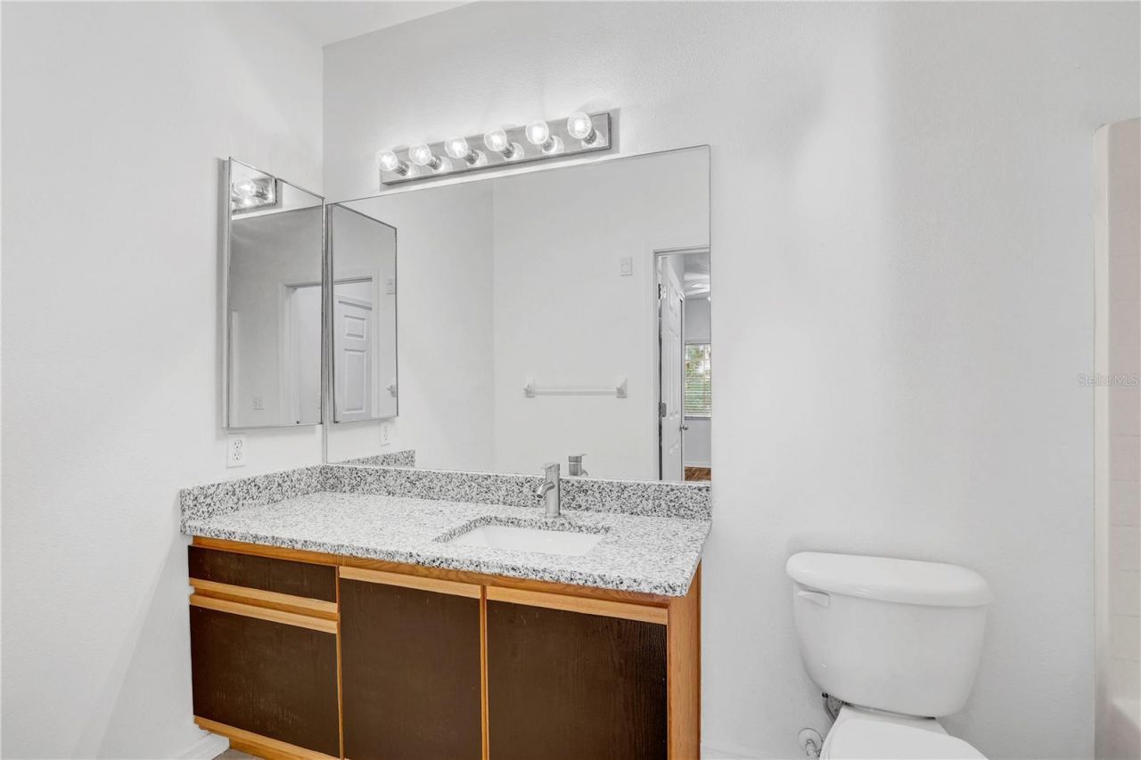 6014 Portsdale Place, Unit 202, Riverview, FL 33578 Photo