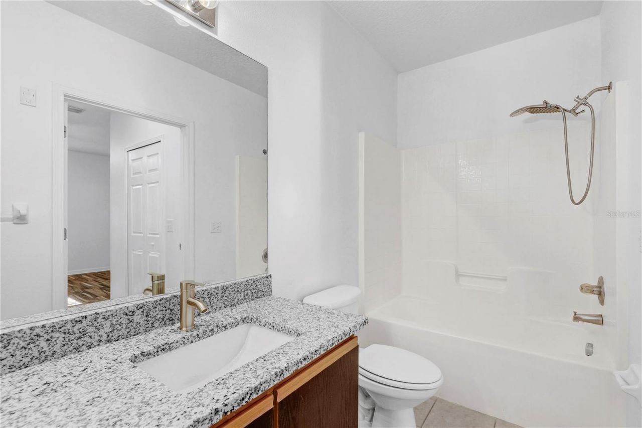 6014 Portsdale Place, Unit 202, Riverview, FL 33578 Photo