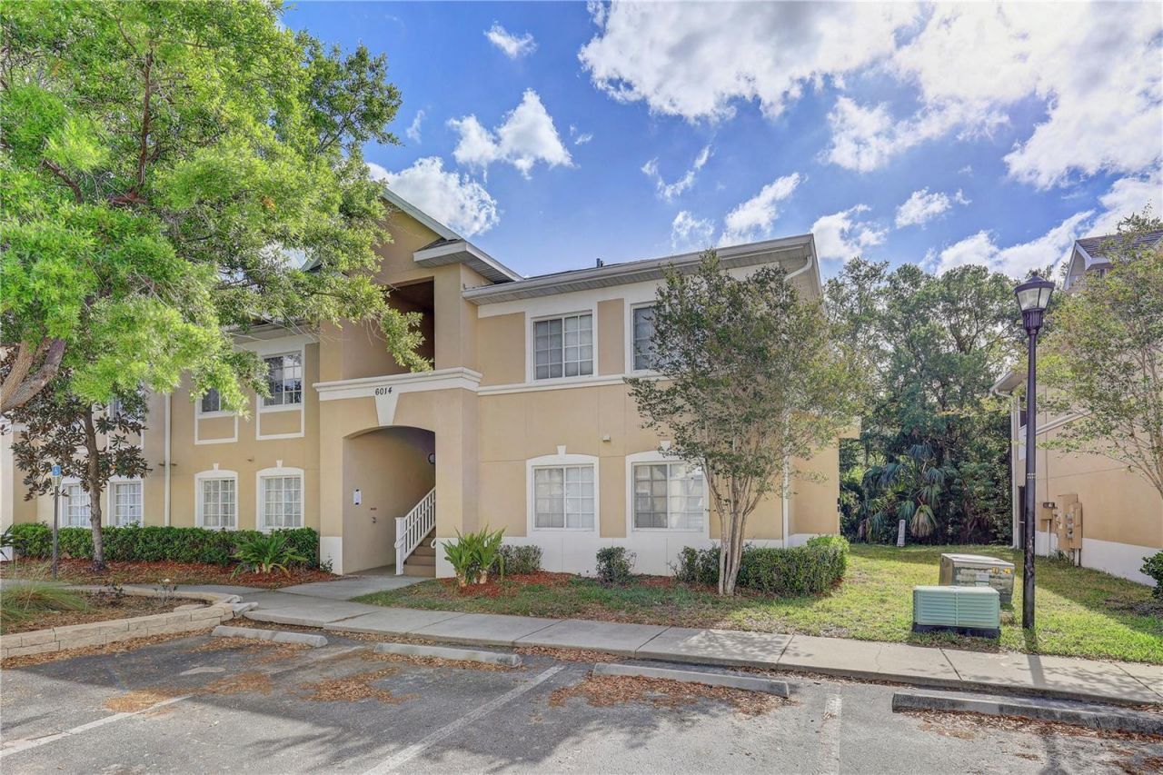 6014 Portsdale Place, Unit 202, Riverview, FL 33578 Photo