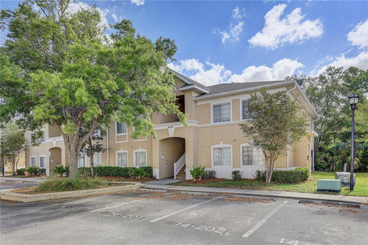 6014 Portsdale Place, Unit 202, Riverview, FL 33578 Photo