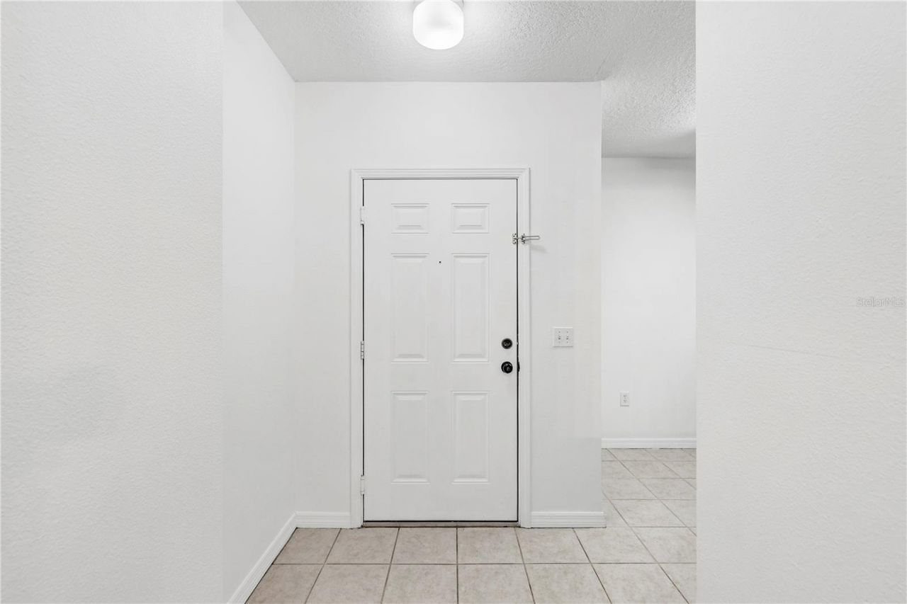 6014 Portsdale Place, Unit 202, Riverview, FL 33578 Photo