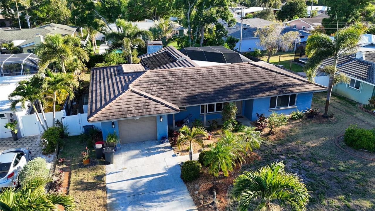 33 Southwind Drive, Belleair Bluffs, FL 33770 Photo