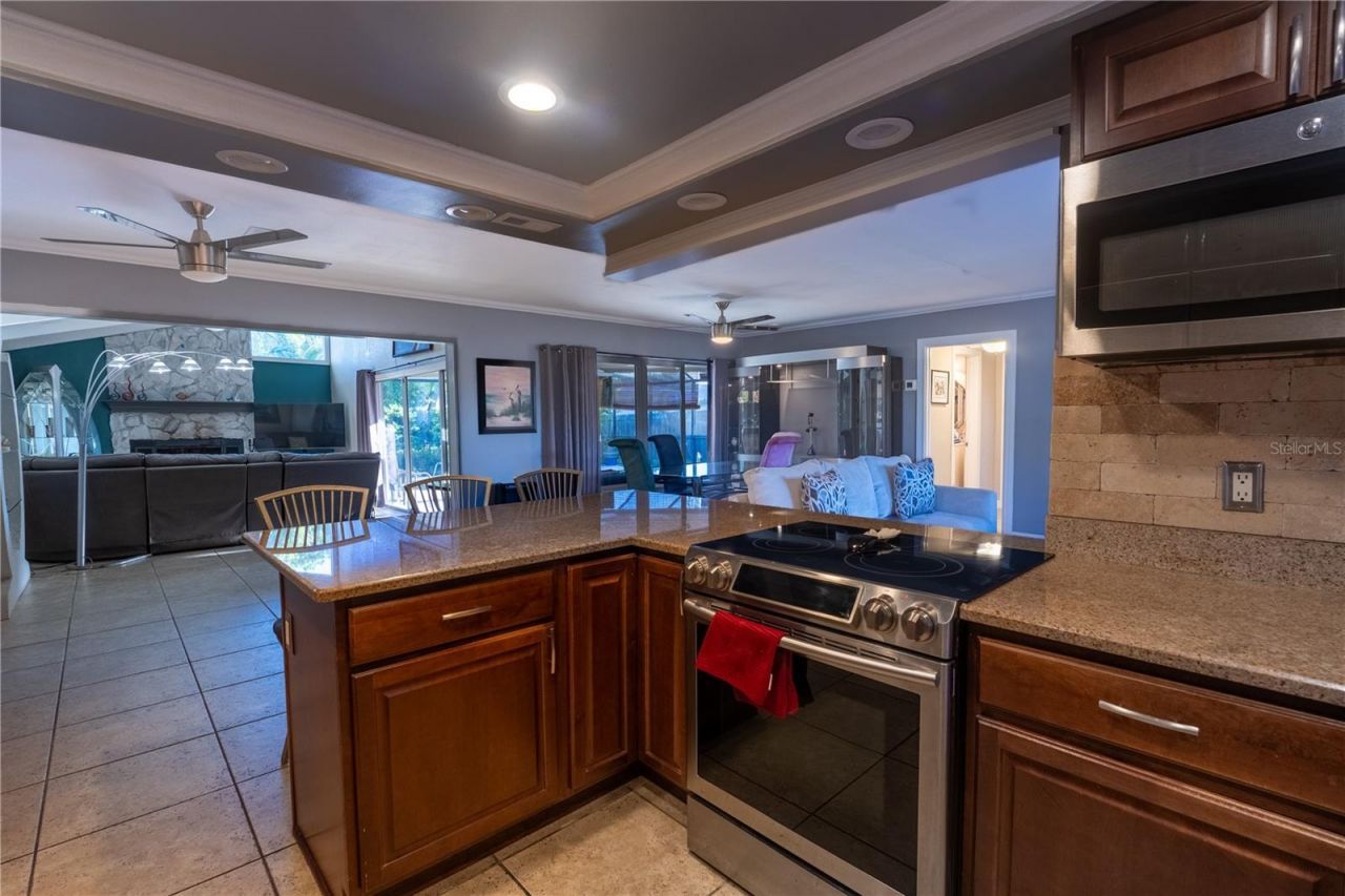 33 Southwind Drive, Belleair Bluffs, FL 33770 Photo