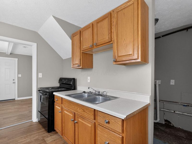 2902 Northglen Drive, Columbus, OH 43224 Photo 14