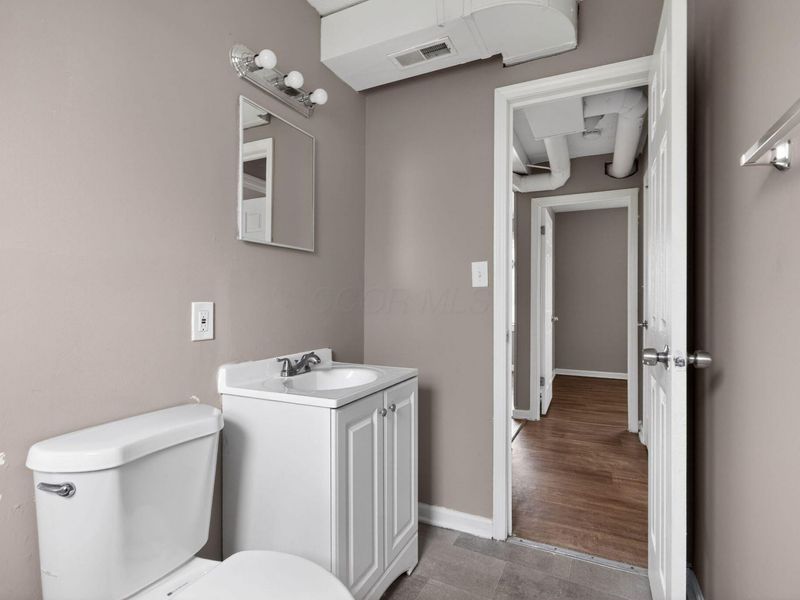 2902 Northglen Drive, Columbus, OH 43224 Photo 20