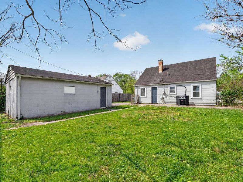 2902 Northglen Drive, Columbus, OH 43224 Photo 29