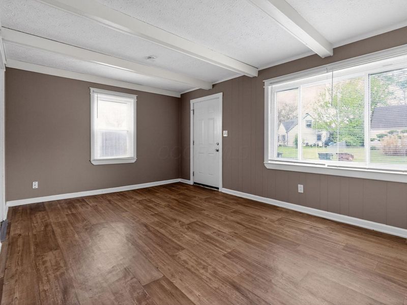 2902 Northglen Drive, Columbus, OH 43224 Photo 4