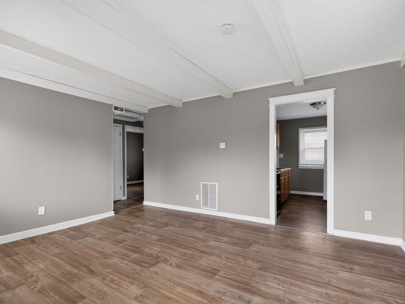 2902 Northglen Drive, Columbus, OH 43224 Photo 6