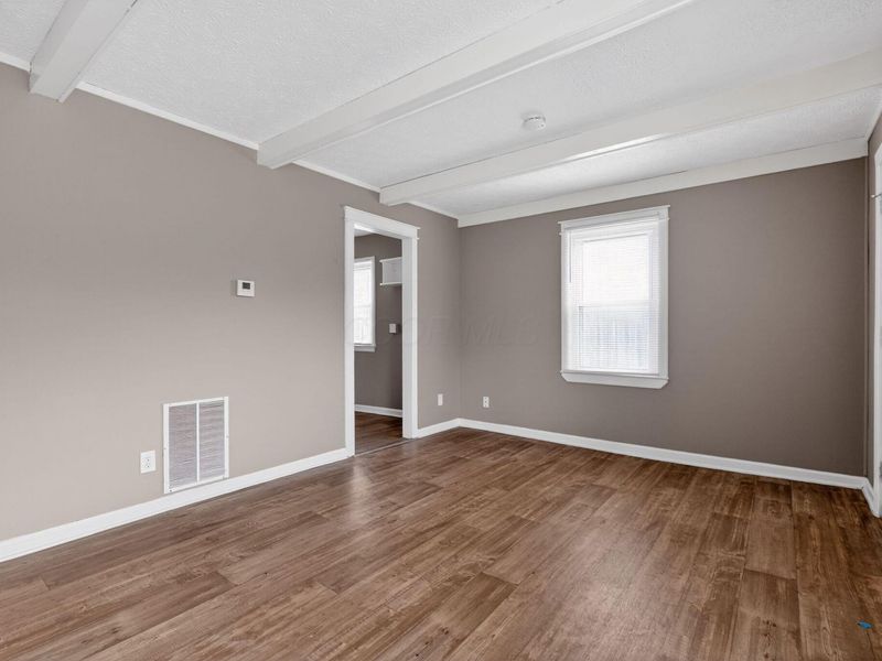 2902 Northglen Drive, Columbus, OH 43224 Photo 8