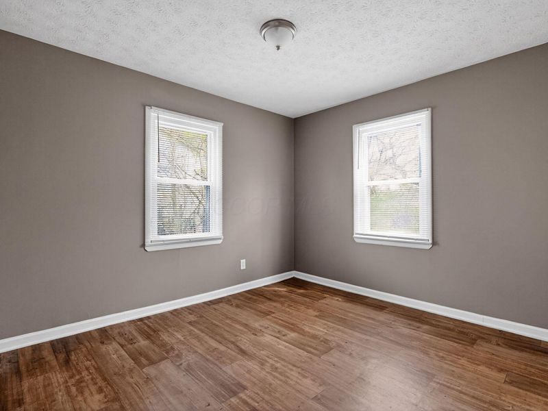 2902 Northglen Drive, Columbus, OH 43224 Photo 9