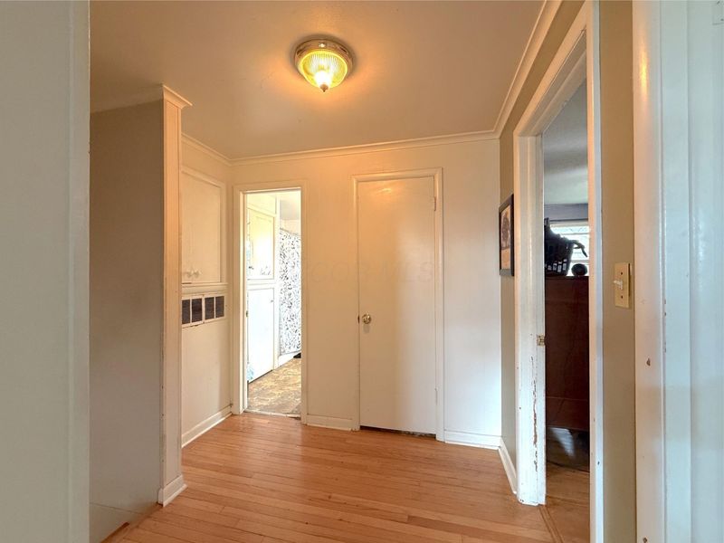 448 Ontario Avenue, Bellefontaine, OH 43311 Photo 18