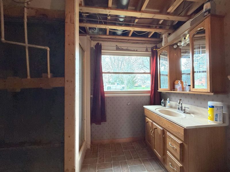 448 Ontario Avenue, Bellefontaine, OH 43311 Photo 26