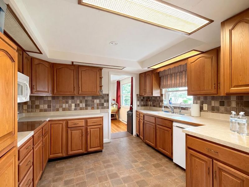 448 Ontario Avenue, Bellefontaine, OH 43311 Photo 7